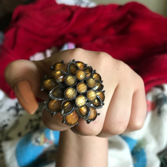 Flower ring - Picture 2 of 2